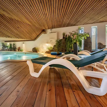 빌라 Shipool Lodge-luxury Retreat 코크